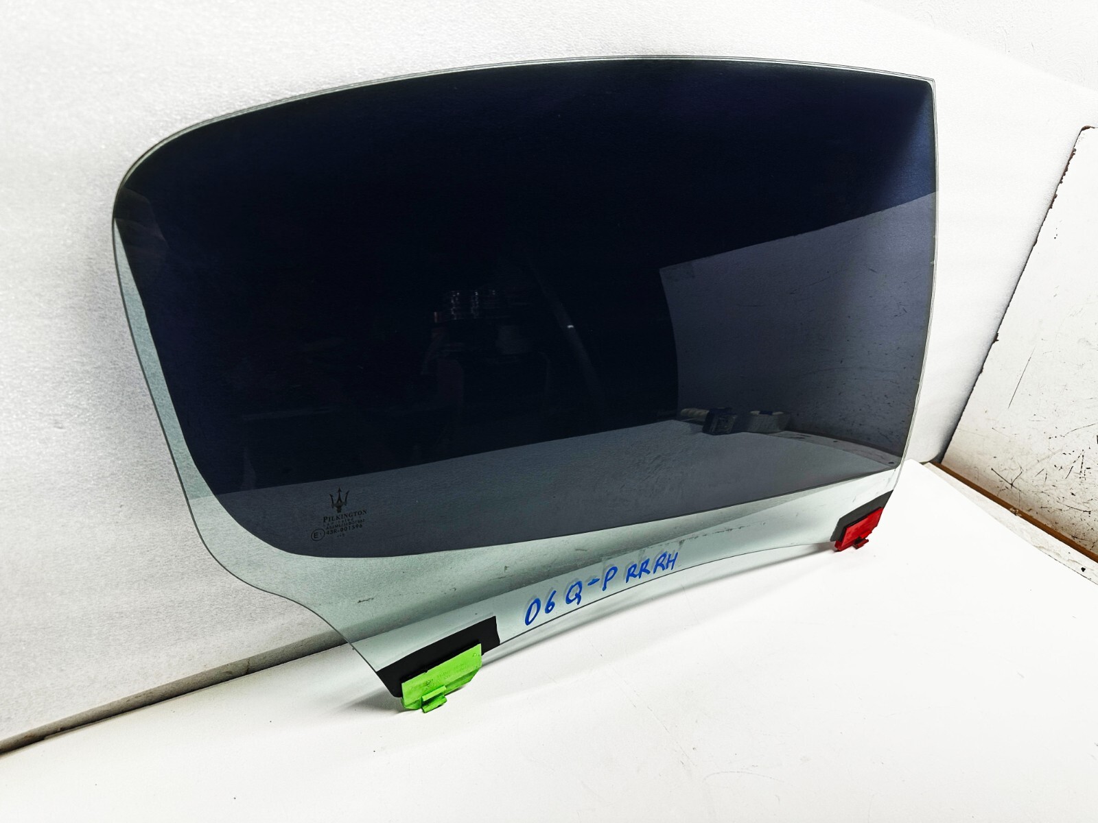 P40440 2003-2012 Maserati Quattroporte M139 Rear Door Window Glass Passenger RH