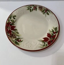 Longaberger Nature's Garland Poinsettia Dinner Plate