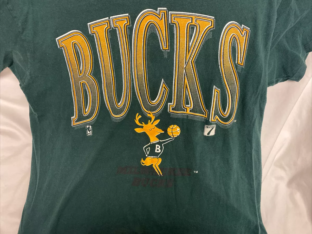 Milwaukee Bucks Vintage NBA Champions 90's Bootleg T-Shirt