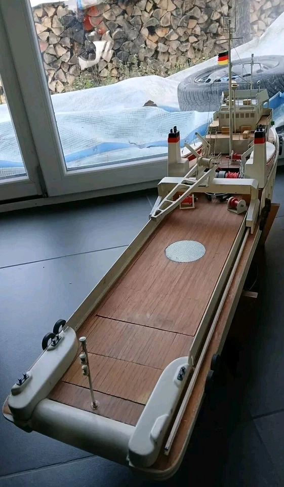 Robbe 1077 Rembertiturm Bohrinselversorger 1:50 Gebraucht - Bild 4 von 4