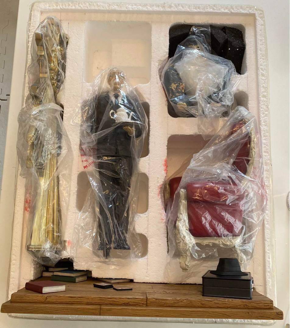 DEATH NOTE - 1/6 L & Watari Diorama Figure Statue Damaged | eBay