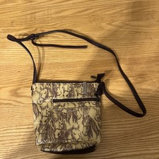  DONNA SHARP THOROUGHBRED CHLOE CROSS BODY BA...