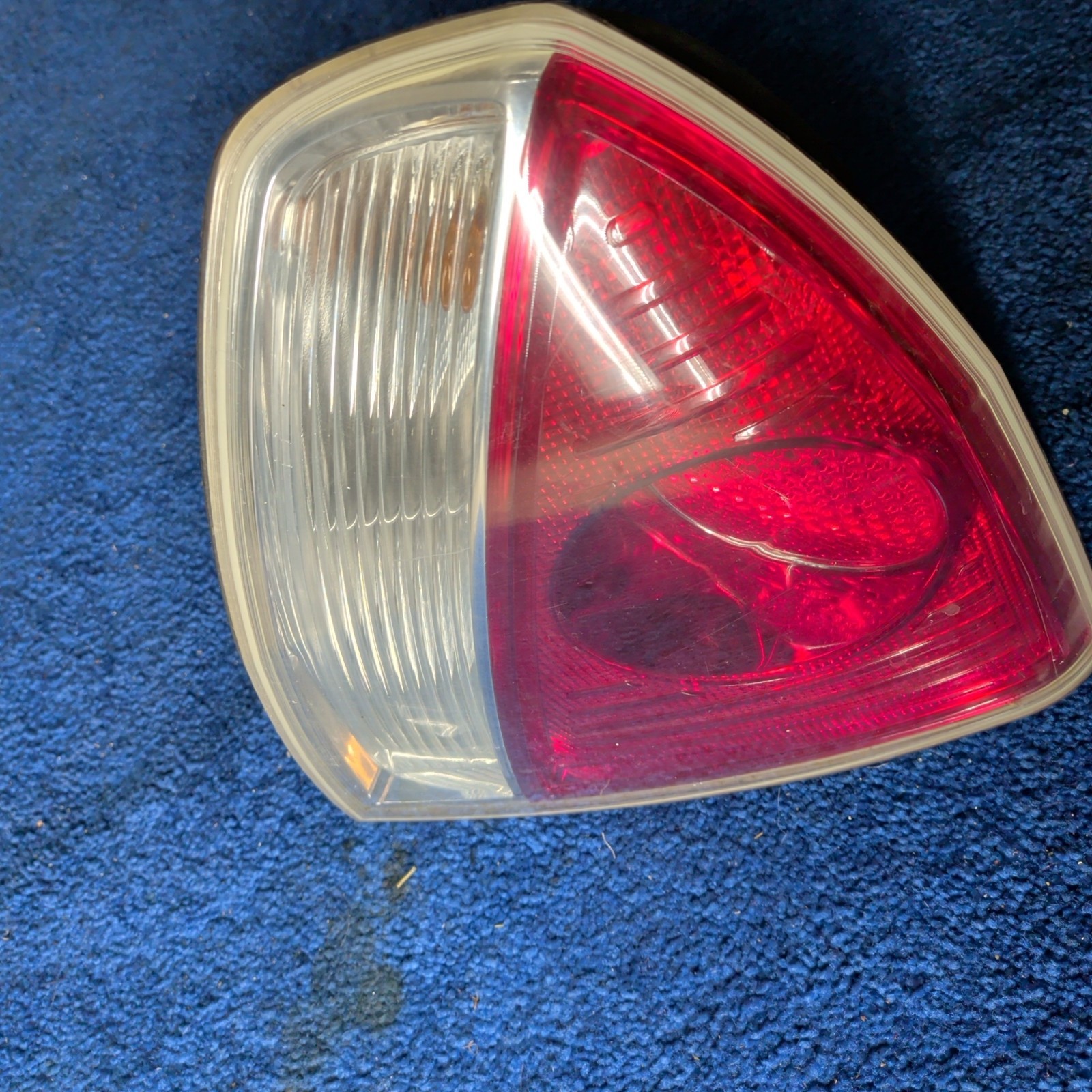 2003-2008 MASERATI QUATTROPORTE M139 REAR RIGHT PASSENGER TAIL LIGHT LAMP OEM