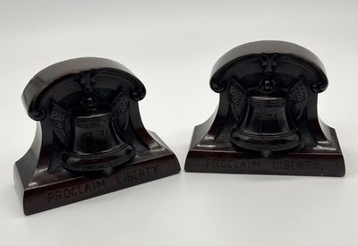 Vintage Bookend Shelf Decor 1776 Proclaim Liberty Bell 1976 Wood Stained  (2)