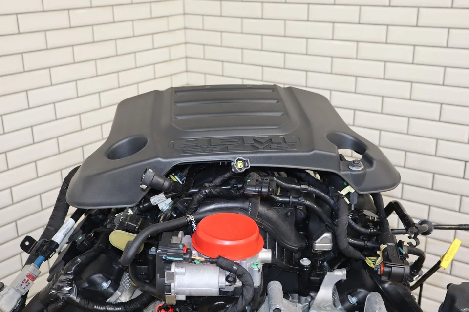 19-24 Ram 1500 5.7L Hemi V8 Engine/Motor (ETorque) Video / Leakdown Tested 88k Foto 4 de 4