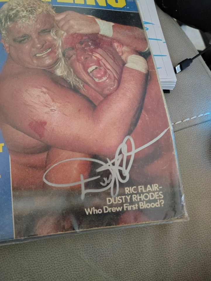 Подписанный журнал Dusty Rhodes 1986 Championship Wrestling с автографом. Красивый - Изображение 4 из 4