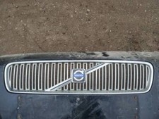 Calandre Volvo V50