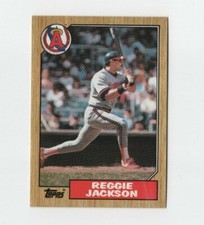 1987 Topps Baseball Card #300 Reggie Jackson -California Angels