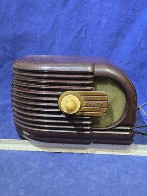 Vintage 1939 Zenith 6D311 ConsolTone AM Tube Radio Bakelite Art Deco Streamline