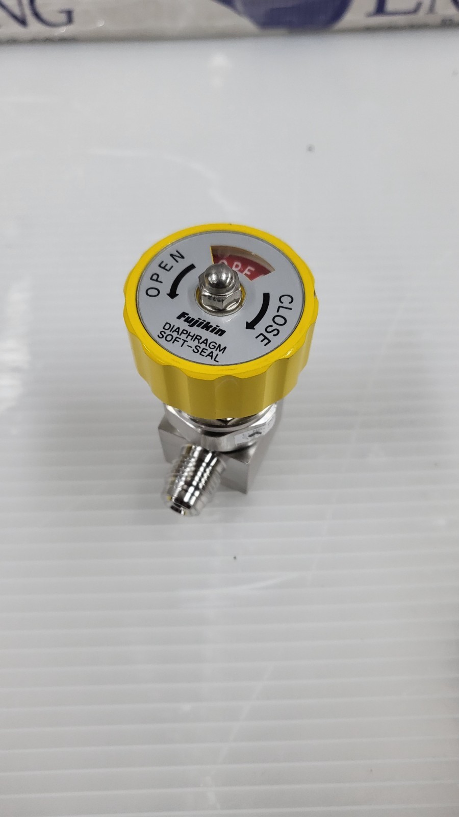 FUJIKIN MANUAL 1/4 VCR VALVE 021336 BIN335