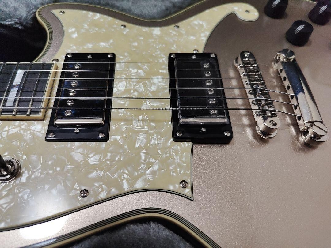 ギター D'Angelico Deluxe Atlantic Desert Gold D'Angelico Deluxe Atlantic Electric Guitar - Desert Gold