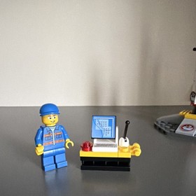 LEGO CITY: Satellite Launch Pad (3366), 165 pieces, retired complete set