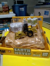 (((CAT CP56 GROUND  PULVERIZER GRADER 1/87 DIECAST MASTER'S VEHICLE)))