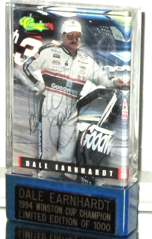 1995 CLASSIC DALE EARNHARDT AUTOGRAPHED CARD#780/1000 W/COA PLASTIC DISPLAY - Image 4 of 4