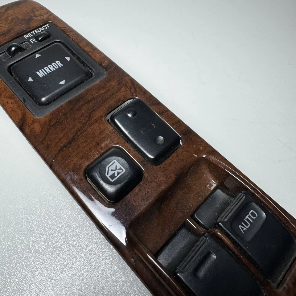 1996 Toyota Hilux Surf  Master Driver Power Window & Mirror Switch OEM RHD - Image 3 of 4