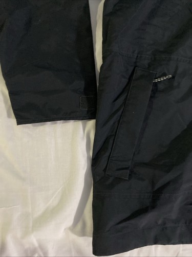 Patagonia Women's Outdoor Everyday Hooded Waterproof Rain Jacket 20405 Medium 13 - Picture 3 of 9