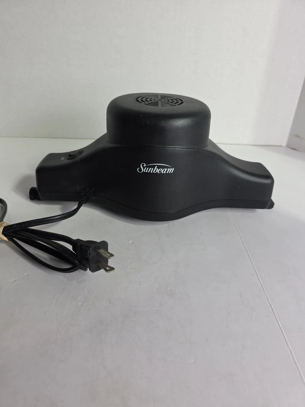 Sunbeam Ice Cream Maker 4-Quart Model Motor Part Only TESTED & WORKS
Opens in a new window or tab