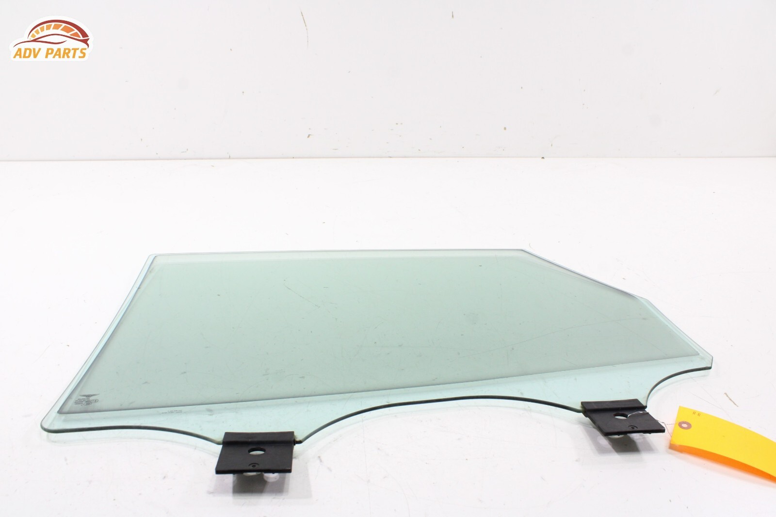 2018 - 2020 BENTLEY BENTAYGA REAR RIGHT PASSENGER SIDE DOOR WINDOW GLASS OEM