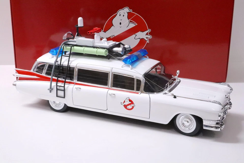 1:18 Hot Wheels 1959 Cadillac Miller GHOSTBUSTERS ECTO-1 Auto Da Film Bianca - Immagine 2 di 4