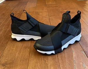 kinetic sorel sneaker