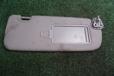 2017 2018 2019 HYUNDAI SANTA FE PASSENGER SIDE Sun Visor OEM 1 Peice  7393477