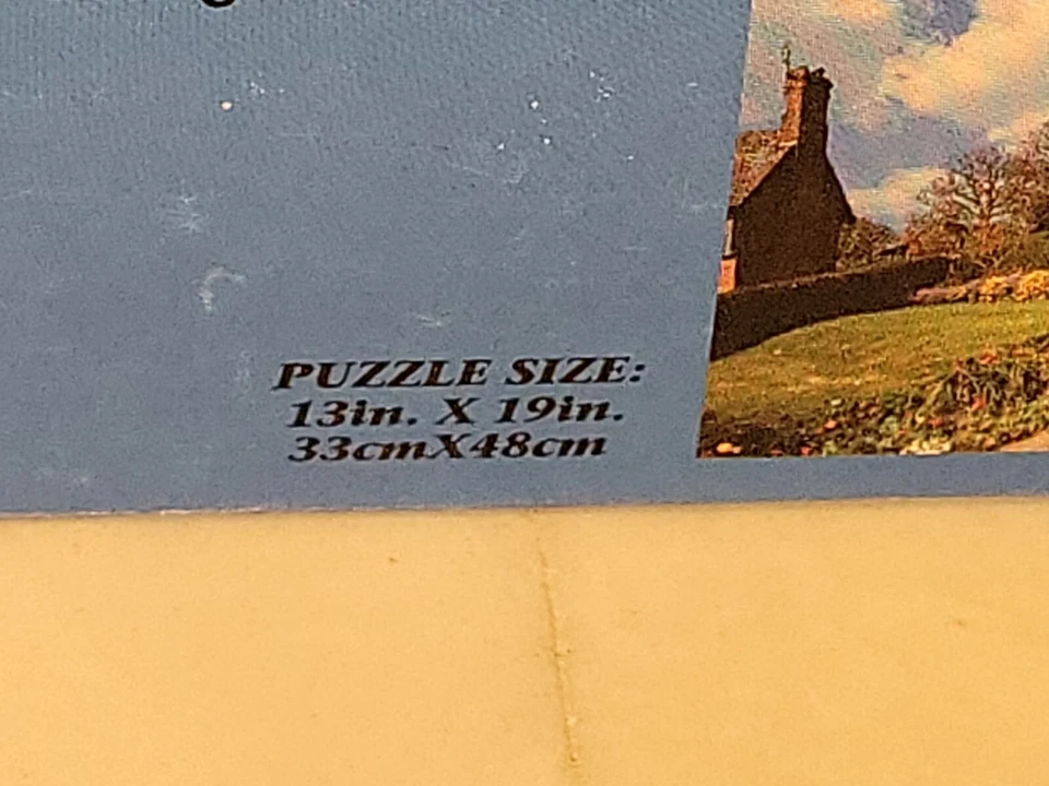 Cottage at Eastnor 500 全尺寸拼图 RoseArt 13" x 19" 密封 97400 — 第 3/4 张图片