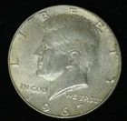 1967 P - KENNEDY HALF DOLLAR - SILVER - AU CONDITION COIN