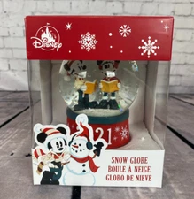 Disney Parks Snow Globe 2021 Christmas Mickey Minnie Mouse Holiday (box)