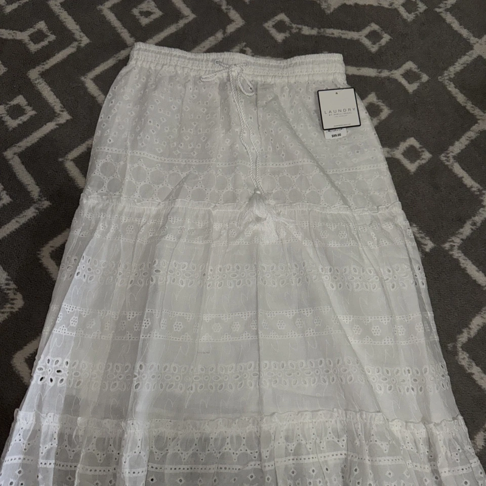 Falda de ganchillo bordada con ojales blancos Laundry by Shelli Segal ~ grande Foto 4 de 4