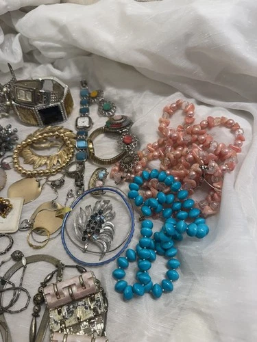 Costume Jewelry Lot-Rings-Gold & Silver Tone Necklaces, Vintage-Rhinestones 2 LB