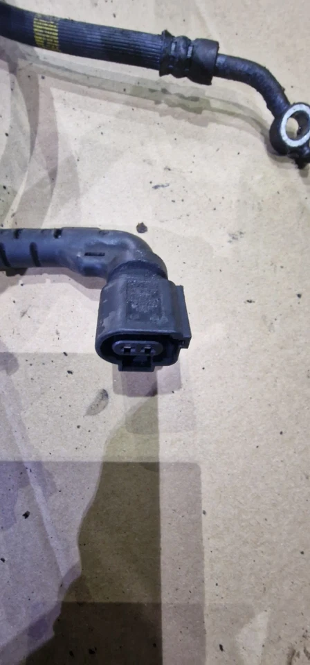 HYUNDAI IONIQ ELECTRIC ABS BREAK SENSOR REAR RIGHT 59796-G7300 - Image 4 of 4