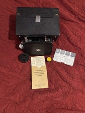 Cin - Kodak Eight Model 60 8mm Movie Camera W/Carrying Case. Untested