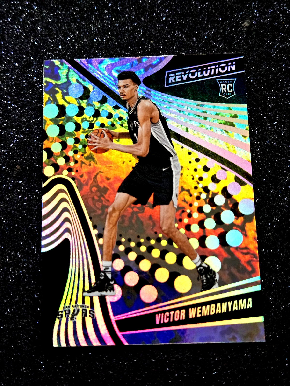 2023-24 Panini Revolution Victor Wembanyama Rookie Holo Foil Avalanche RC #104π₯ view 21