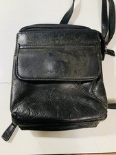 Fossil Vintage Crossbody Bag Black Leather Pockets Shoulder Purse Wallet Pocket