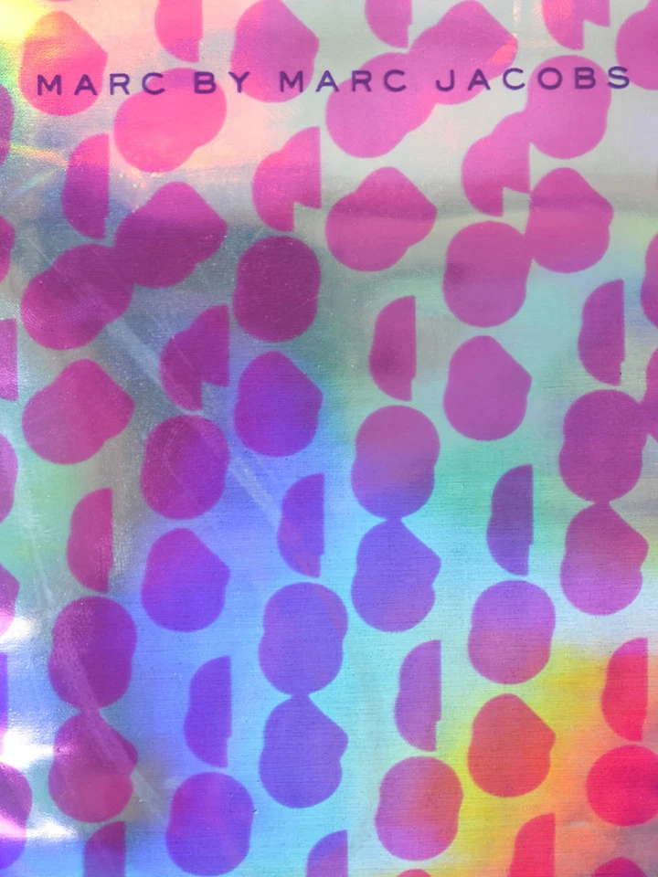 Marc Jacobs Techno Lynne Print Rose Gold Hologram iPad Folio Tablet Case NWT  - Image 3 of 3