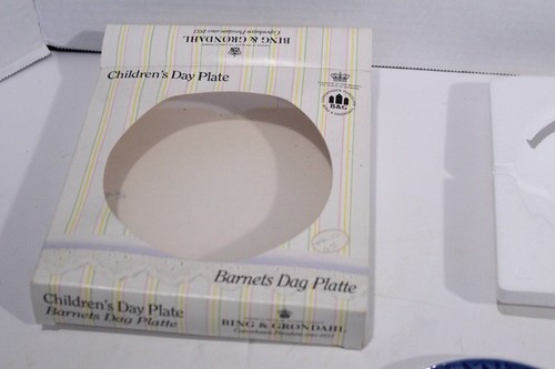 Bing & Grondahl 1986, plato de día para niños niño, columpio para niña, caja y certificado 5" - Imagen 5 de 11