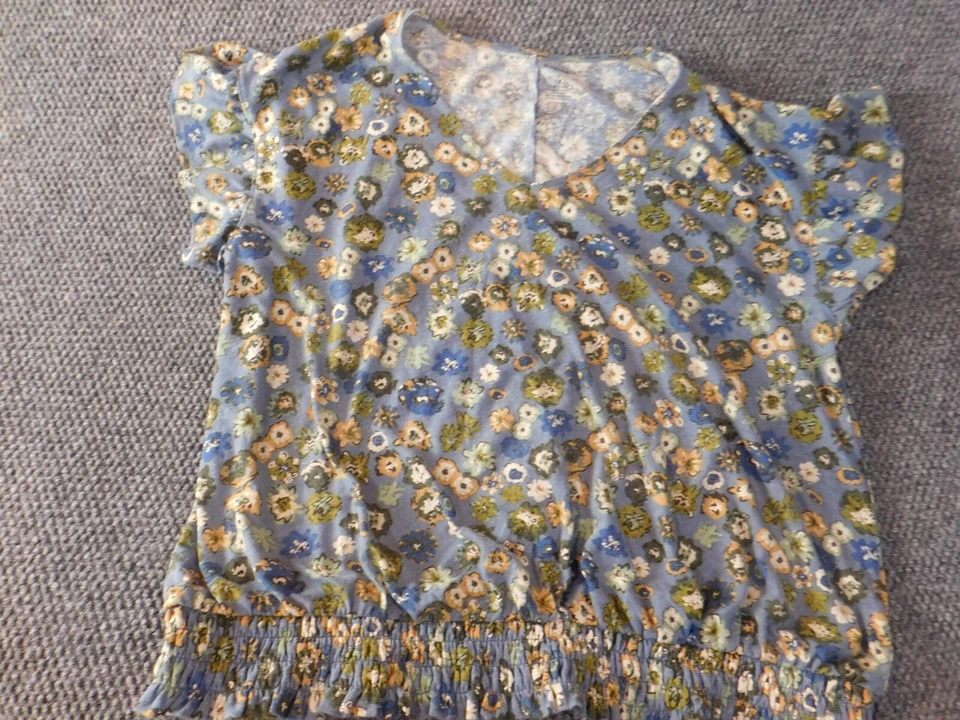 Blusa Sonoma Mujer 1X Plus Azul Floral Top Elástico Jersey Clásico Foto 2 de 4