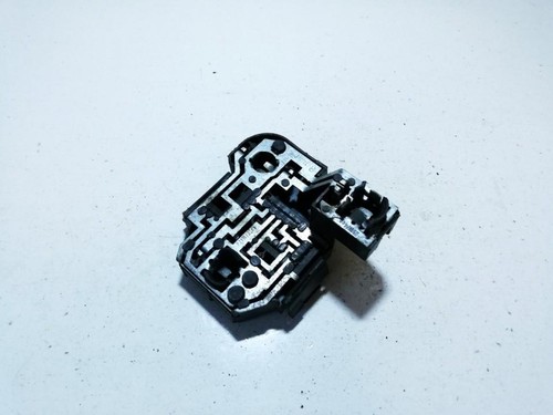 Volkswagen Passat 1991 Tailight Bulb Holder (Lamp Carrier) 3579452 #615282-28