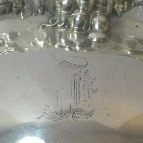 Sterling Silver 11" Bread Tray, Hand Chased Grapevine Design - Picture 6 of 12
