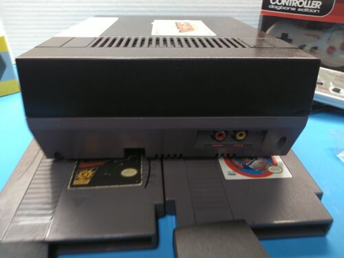 Nintendo system NES con 3 giochi 2 controller - Foto 22 di 24