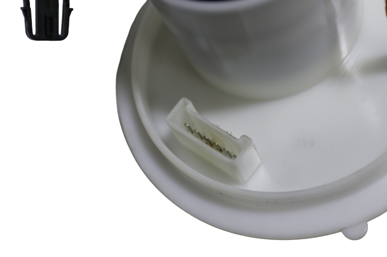 McLaren 650S Rear Left Fuel Pump Sending Unit Cap 2015 - 2017 OEM