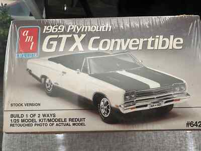 69 Gtx R Model Kit AMT 1/25 Scale 1969 PLYMOUTH GTX CONVERTIBLE Model Kit
