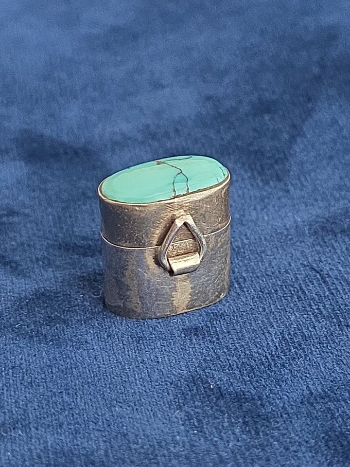 Vintage Turquoise Sterling Silver Oval Trinket Pill Box - Image 2 of 4
