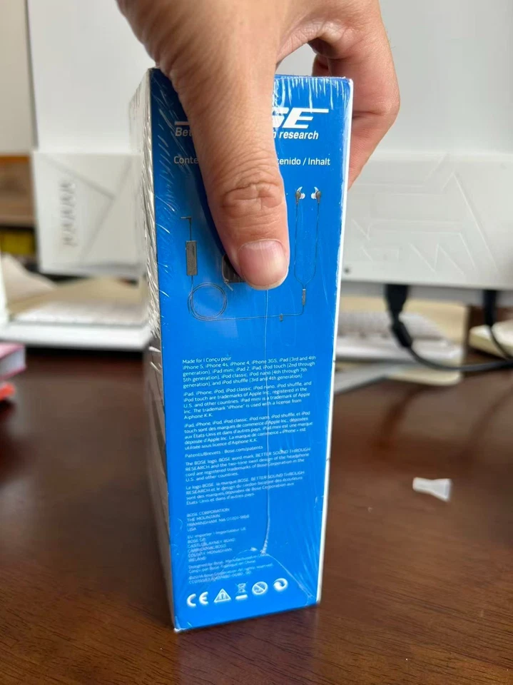 New Bos*e QuietComfort 20 Earbuds Noise Cancelling Headphones For iOS - Image 3 of 3