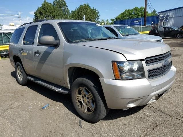Used Right Sun Visor fits: 2008 Chevrolet Tahoe new style smooth door skin w/ill Foto 4 de 4