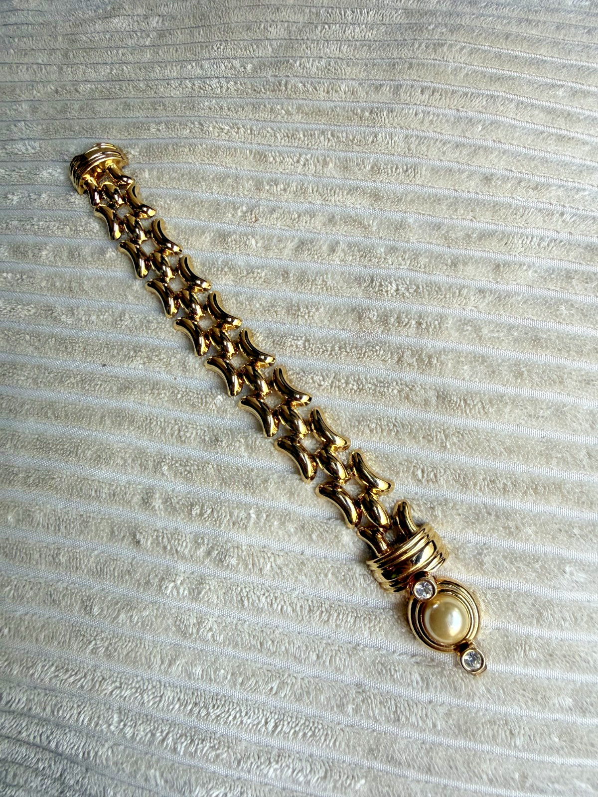 Vintage Kenneth Jay Lane KJL Gold Tone Faux Pearl… - image 2