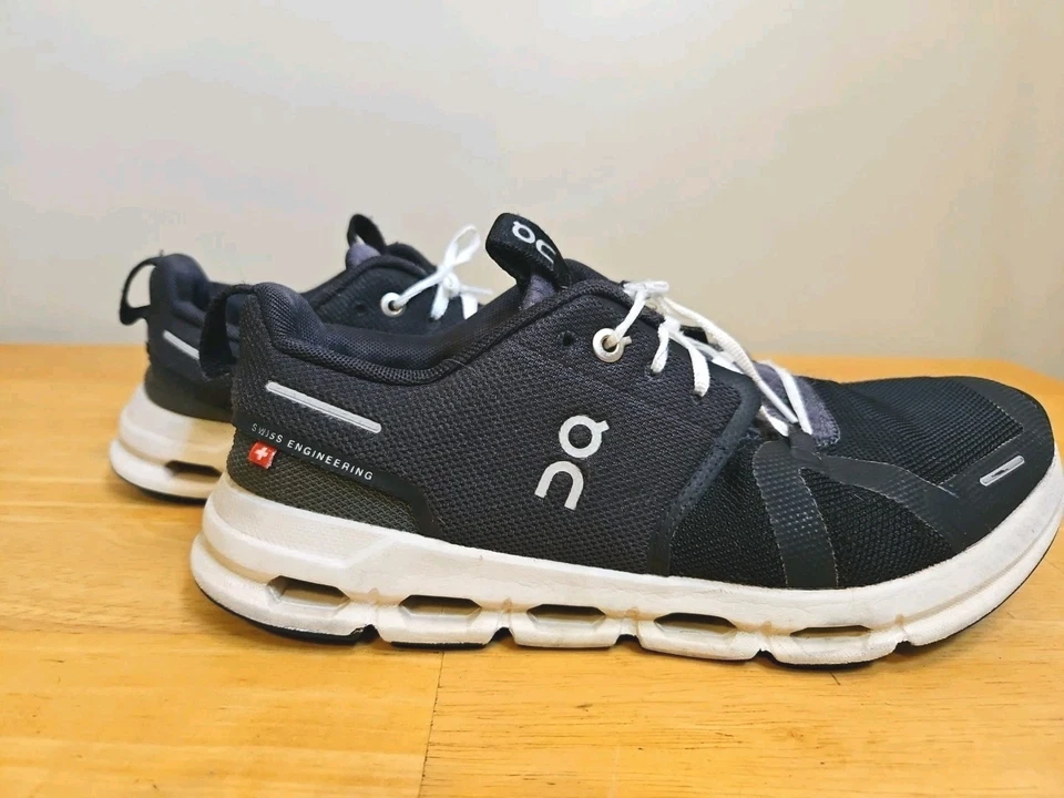 On Cloud Sky Sneakers Kids Size 6.5 Youth Black Athletic Run Shoe 3YD11440106 - Image 3 of 4