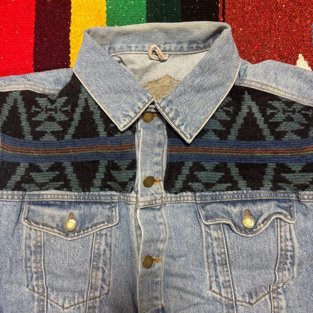 Woolrich 90s Native Pattern Denim Jacket Made in … - image 2