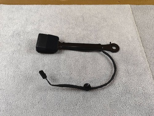 Volkswagen Arteon Shooting Brake 2024 Gurtschloss vorne 3G8857755 NOV3563