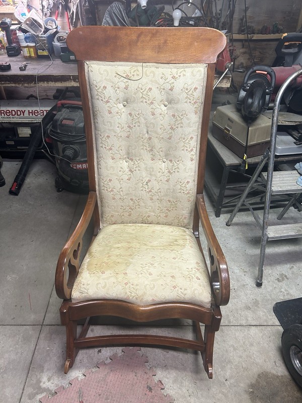 Antique / Vintage Mission Style Oak Rocking Chair Nice Condition! LOOK!